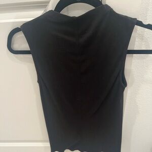 Everlane Pima Cotton Micro Rib Mock Neck Tank size M